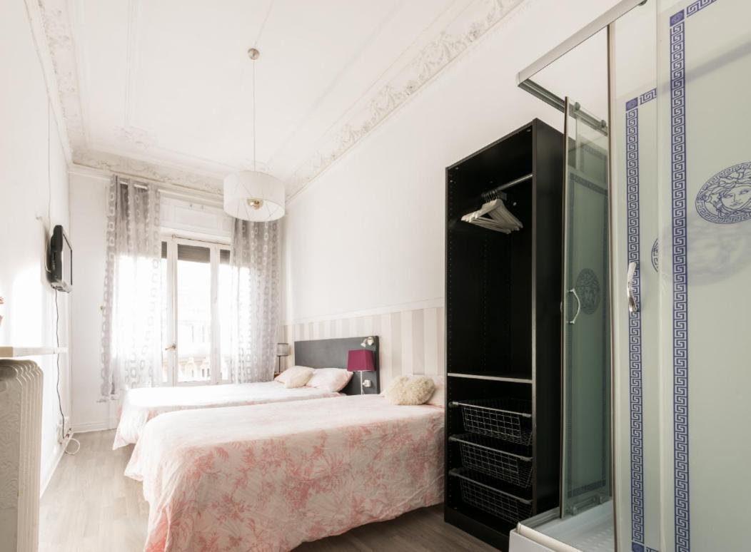 M&F 7 Rooms/7 Bathrooms Over Gran Via Madrid Exterior photo